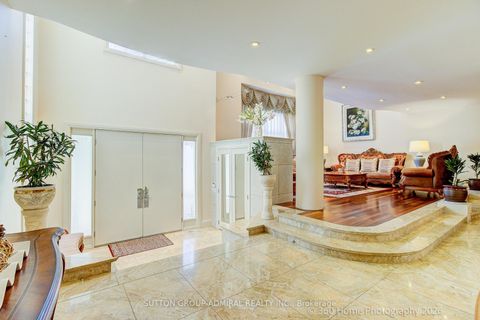 Photo 3 at 215 Olive Avenue S, Willowdale East, Toronto