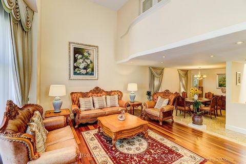 Photo 6 at 215 Olive Avenue S, Willowdale East, Toronto