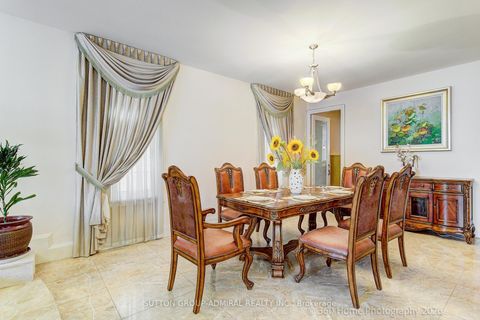 Photo 7 at 215 Olive Avenue S, Willowdale East, Toronto