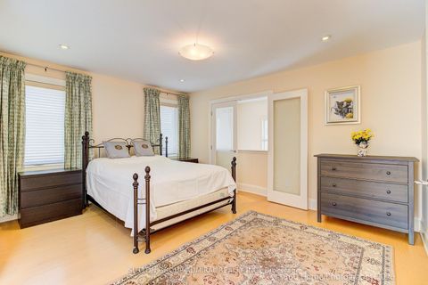 Photo 16 at 215 Olive Avenue S, Willowdale East, Toronto