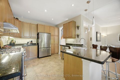 Photo 7 at 148 Vellore Avenue, Vellore Village, Vaughan
