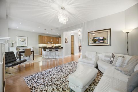 Photo 15 at 148 Vellore Avenue, Vellore Village, Vaughan