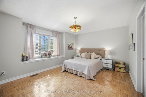 Photo 25 at 148 Vellore Avenue, Vellore Village, Vaughan