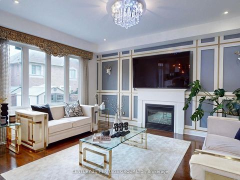 Photo 13 at 1062 Blackhall Crescent, Wyndham, Newmarket