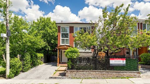 Photo 0 at 263 Oak Park Avenue, Lumsden, Toronto
