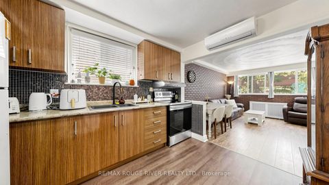 Photo 7 at 263 Oak Park Avenue, Lumsden, Toronto