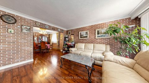 Photo 17 at 263 Oak Park Avenue, Lumsden, Toronto
