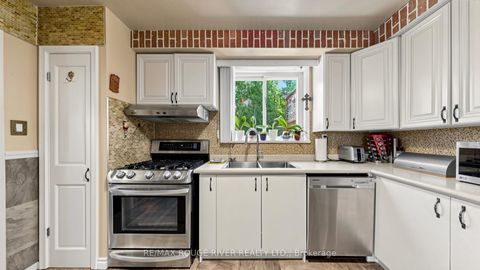 Photo 21 at 263 Oak Park Avenue, Lumsden, Toronto