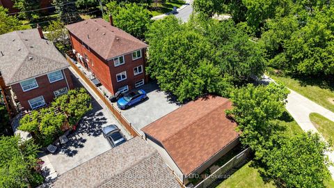 Photo 44 at 263 Oak Park Avenue, Lumsden, Toronto