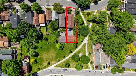 Photo 46 at 263 Oak Park Avenue, Lumsden, Toronto