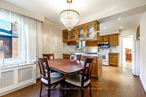 Photo 6 at 64 Renown Road, City Centre West, Toronto
