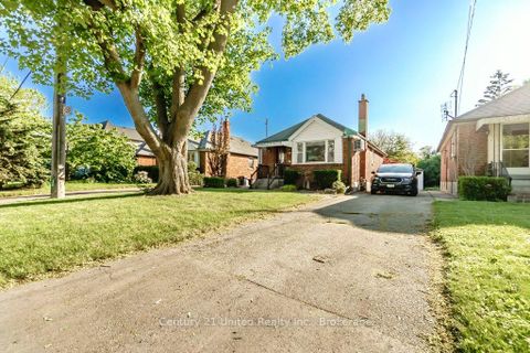 Photo 27 at 64 Renown Road, City Centre West, Toronto