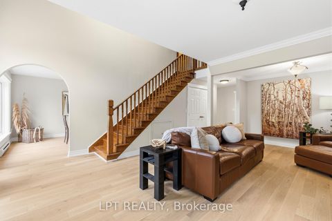 Photo 10 at 26 Vambola Avenue, Baldwin, Georgina