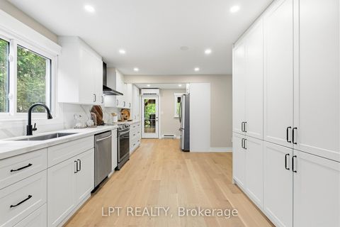 Photo 15 at 26 Vambola Avenue, Baldwin, Georgina