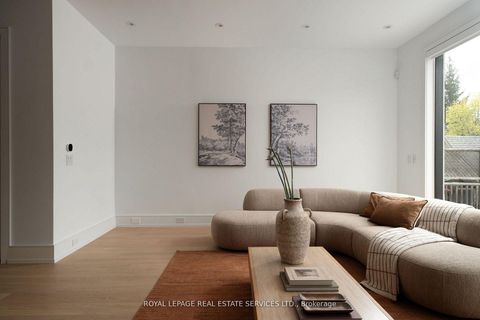 Photo 4 at 237 Bedford Park Avenue, Lawrence Park North, Toronto