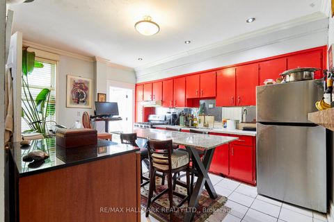 Photo 6 at 837 Gladstone Avenue, Junction, Toronto