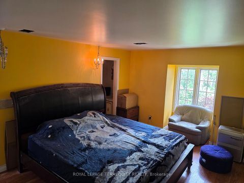 Photo 11 at 519 Henry Street, Downtown Whitby, Whitby
