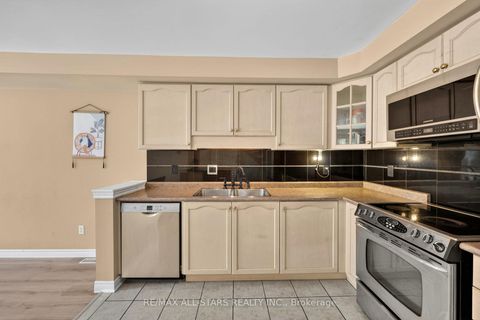 Photo 7 at 18 Lancaster Court, Keswick South, Georgina
