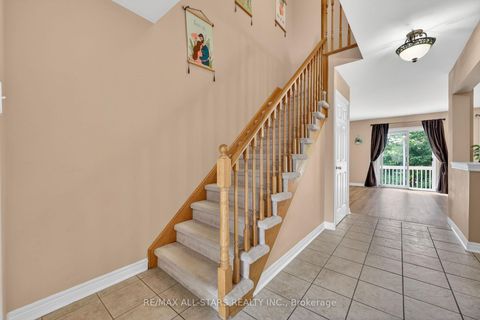 Photo 14 at 18 Lancaster Court, Keswick South, Georgina