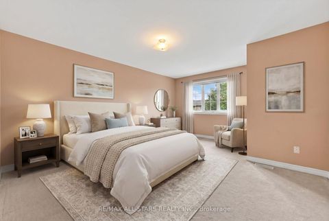 Photo 15 at 18 Lancaster Court, Keswick South, Georgina