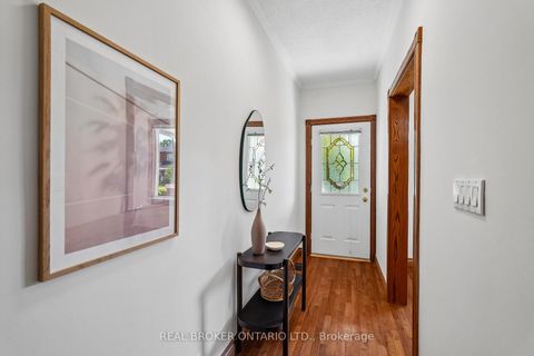 Photo 2 at 450 Armadale Avenue, Bloor West Village, Toronto
