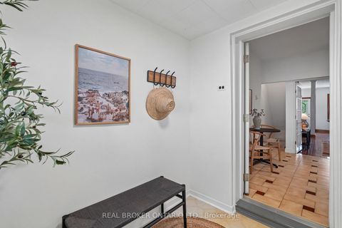 Photo 7 at 450 Armadale Avenue, Bloor West Village, Toronto