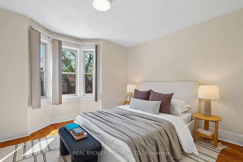 Photo 9 at 450 Armadale Avenue, Bloor West Village, Toronto