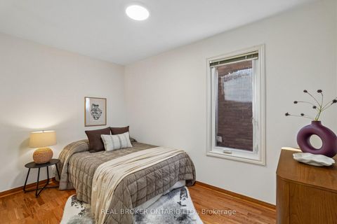 Photo 11 at 450 Armadale Avenue, Bloor West Village, Toronto