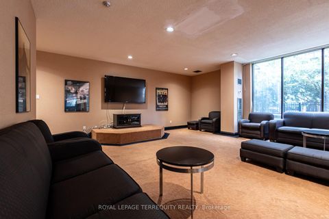 Photo 45 at 2302 - 633 Bay Street, Bay Street Corridor, Toronto