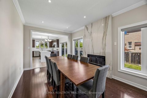 Photo 16 at 18 Hayfield Crescent, Jefferson, Richmond Hill