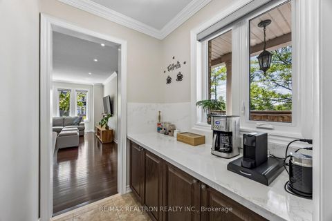 Photo 18 at 18 Hayfield Crescent, Jefferson, Richmond Hill
