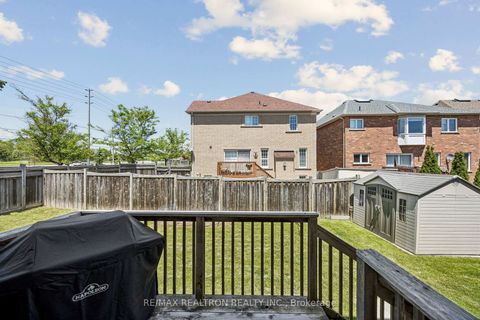 Photo 47 at 18 Hayfield Crescent, Jefferson, Richmond Hill