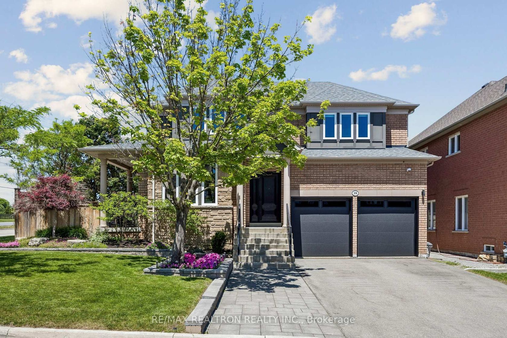 18 Hayfield Crescent, Jefferson, Richmond Hill 