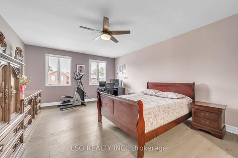 Photo 18 at 629 York Hill Boulevard, Yorkhill, Vaughan