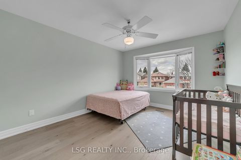 Photo 27 at 629 York Hill Boulevard, Yorkhill, Vaughan