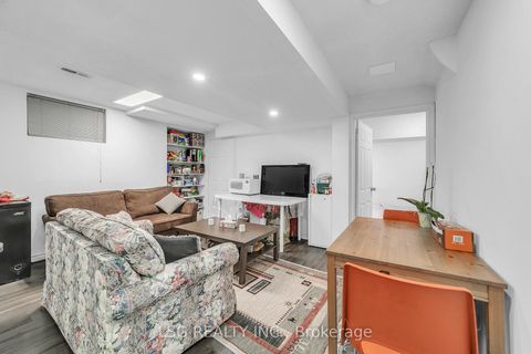 Photo 36 at 629 York Hill Boulevard, Yorkhill, Vaughan