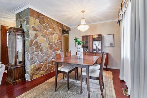 Photo 2 at 137 Haileybury Drive, Bendale, Toronto