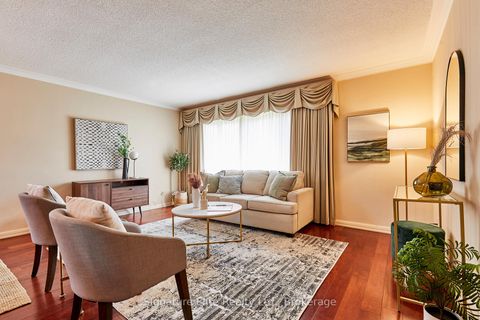 Photo 7 at 137 Haileybury Drive, Bendale, Toronto