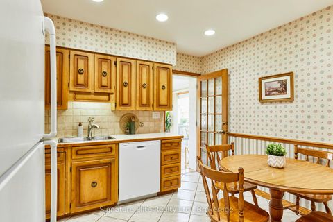 Photo 13 at 137 Haileybury Drive, Bendale, Toronto