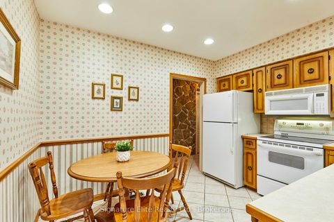 Photo 14 at 137 Haileybury Drive, Bendale, Toronto