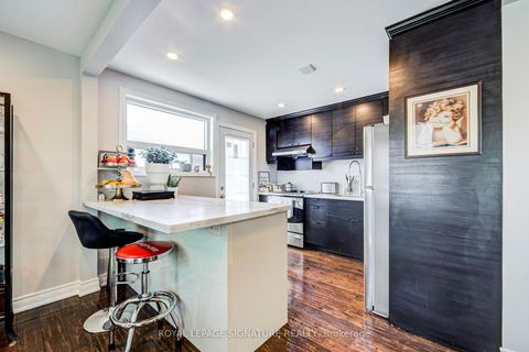 Photo 8 at 135 Rangoon Road, West Deane, Toronto
