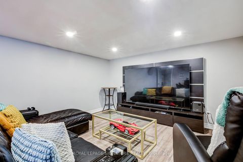 Photo 16 at 135 Rangoon Road, West Deane, Toronto