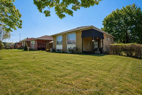 Photo 30 at 135 Rangoon Road, West Deane, Toronto