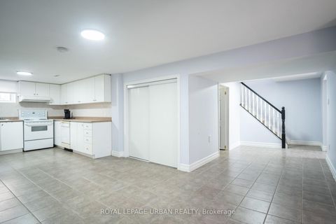 Photo 18 at 19 Battersea Crescent, Maple Leaf, Toronto
