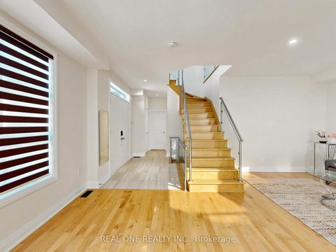 Photo 4 at 85 Causland Lane, Devonsleigh, Richmond Hill