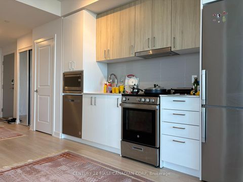Photo 15 at B-3011 - 50 Upper Mall Way, Brownridge, Vaughan