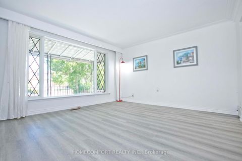 Photo 1 at 247 Parkview Avenue, Willowdale East, Toronto