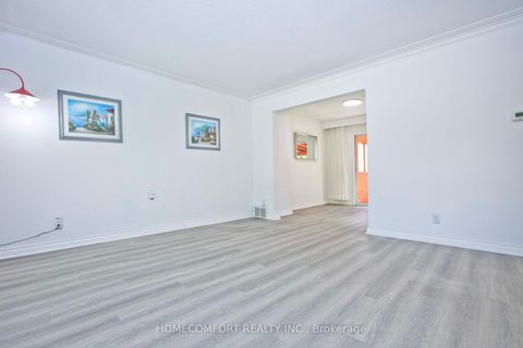 Photo 3 at 247 Parkview Avenue, Willowdale East, Toronto