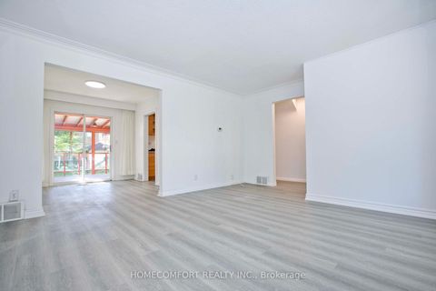 Photo 4 at 247 Parkview Avenue, Willowdale East, Toronto
