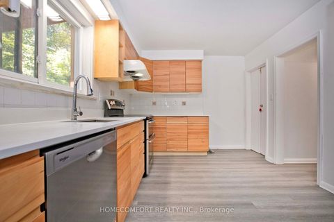 Photo 9 at 247 Parkview Avenue, Willowdale East, Toronto